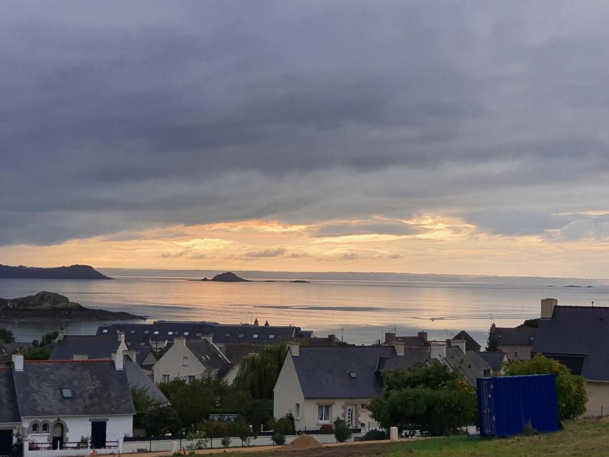 Appartement Bretagne vue mer sur les hauts d'Erquy Extérieur photo